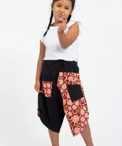 HaremPants.com Summer Super Sale 2022 Two Tone Spirals Prints Kids Three Quarter Pants In Black