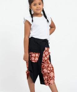 HaremPants.com Summer Super Sale 2022 Two Tone Spirals Prints Kids Three Quarter Pants In Black